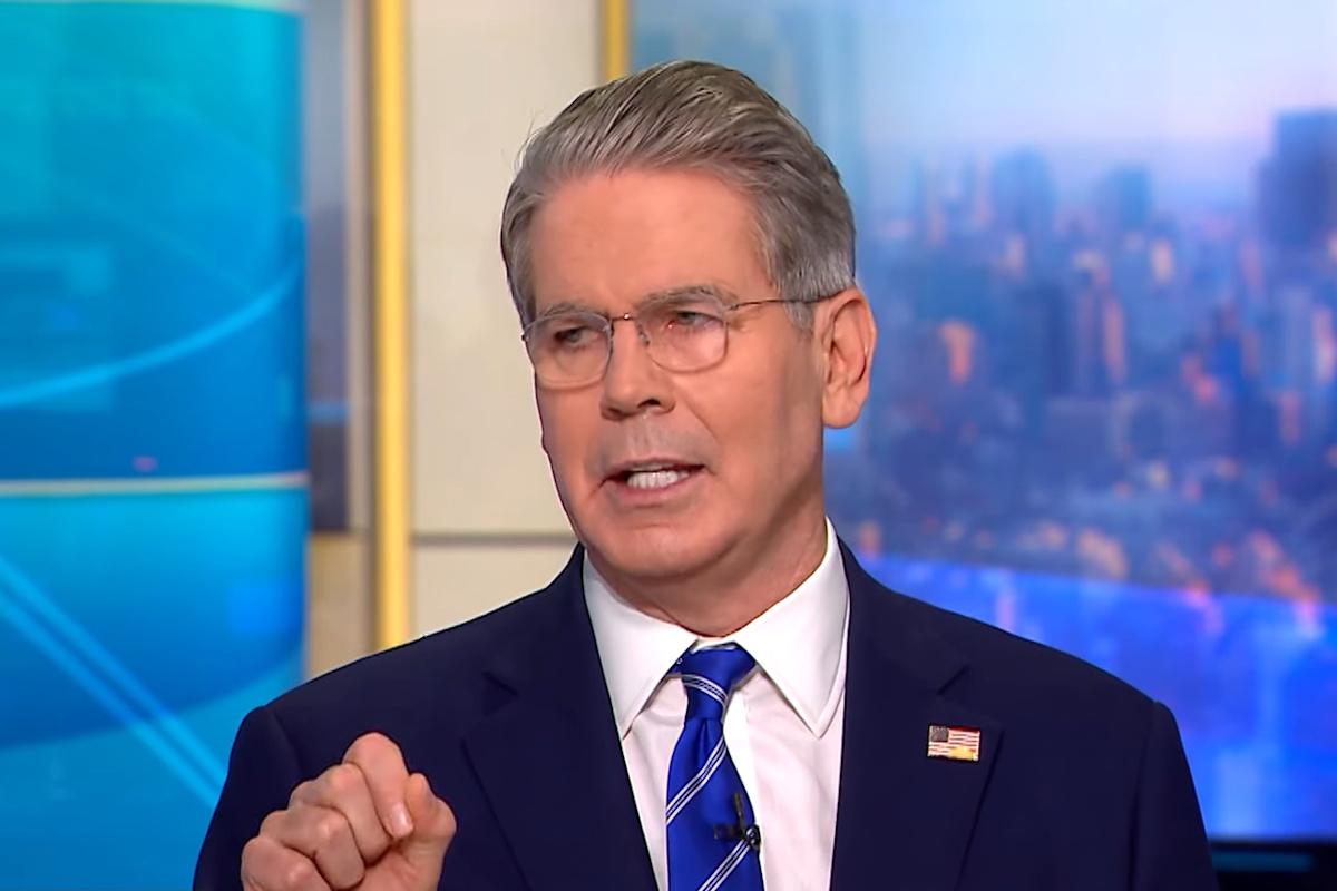 Путин обманул Трампа, США рассматривают все возможные варианты санкций, - Бессент