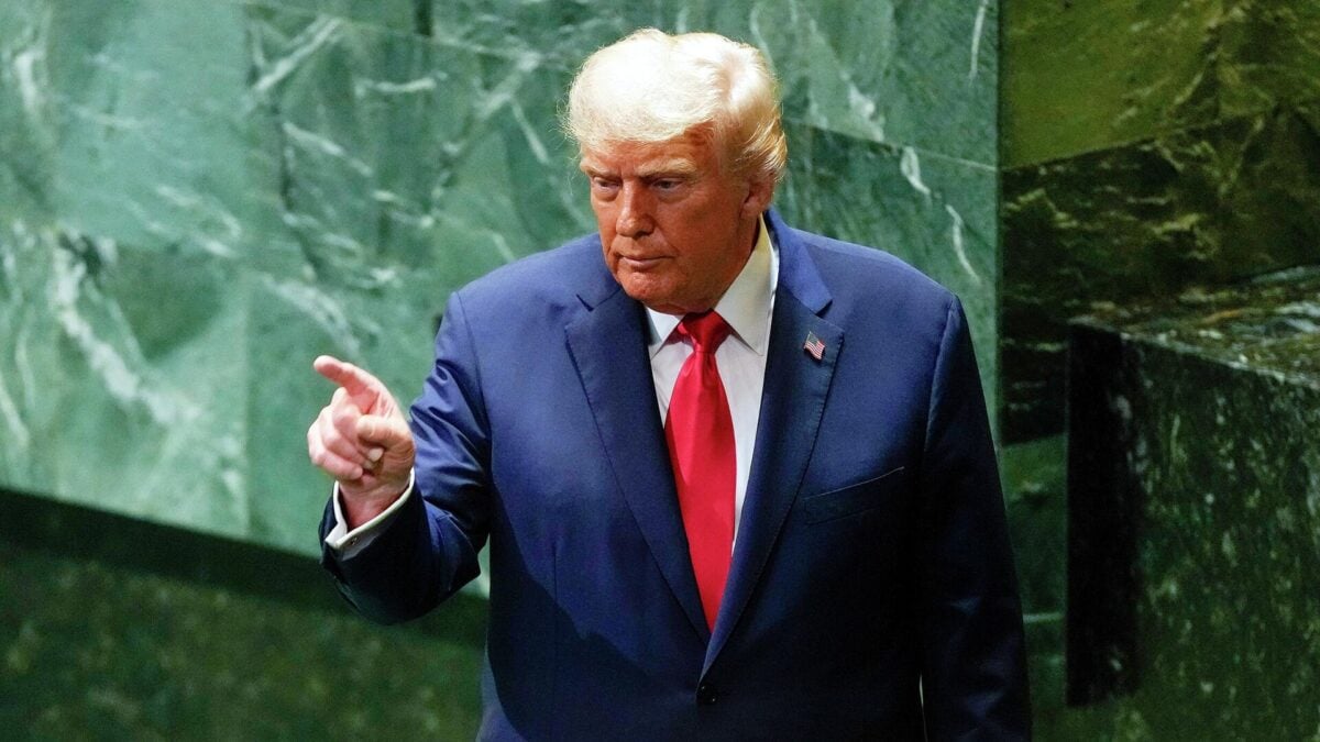 "Мало знал о России и Путине". Он мало что смыслил в политике.: Трамп признался, как отправил Уиткоффа на 15-минутную встречу с путиным, а она длилась 5 часов. Видео