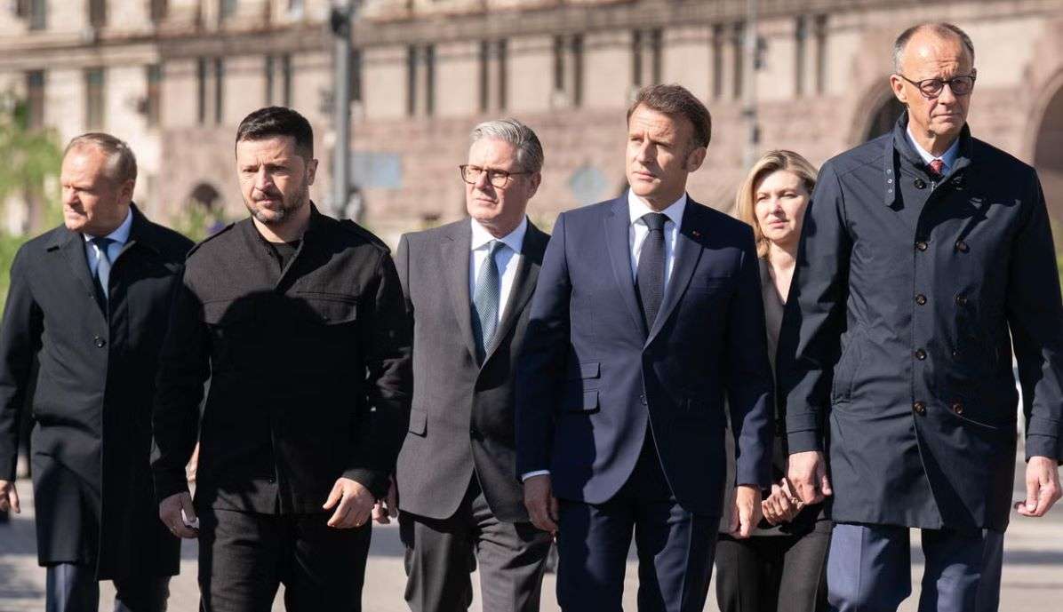 Зеленский и 10 лидеров Европы опубликовали совместное заявление об "отправной точке переговоров" о мире