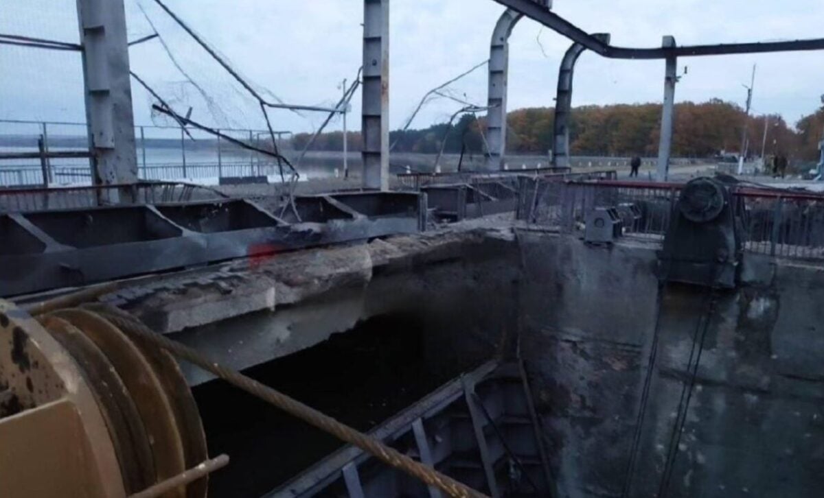 Удар по Белгородской дамбе отрезал оккупантам логистику на Волчанском направлении