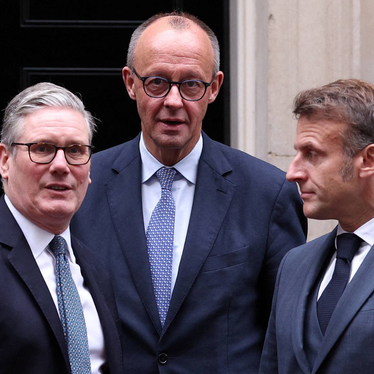 "Решающий момент для Украины". Мерц, Макрон и Стармер обсудили с Трампом "мирный план"