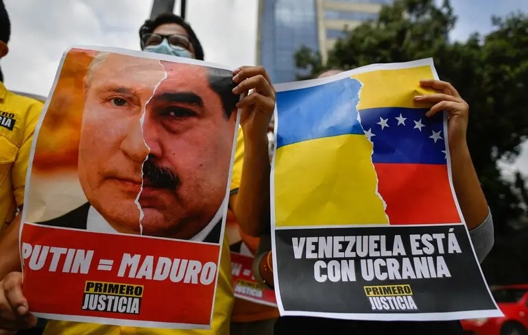 Мадуро пал, Путин в уме
