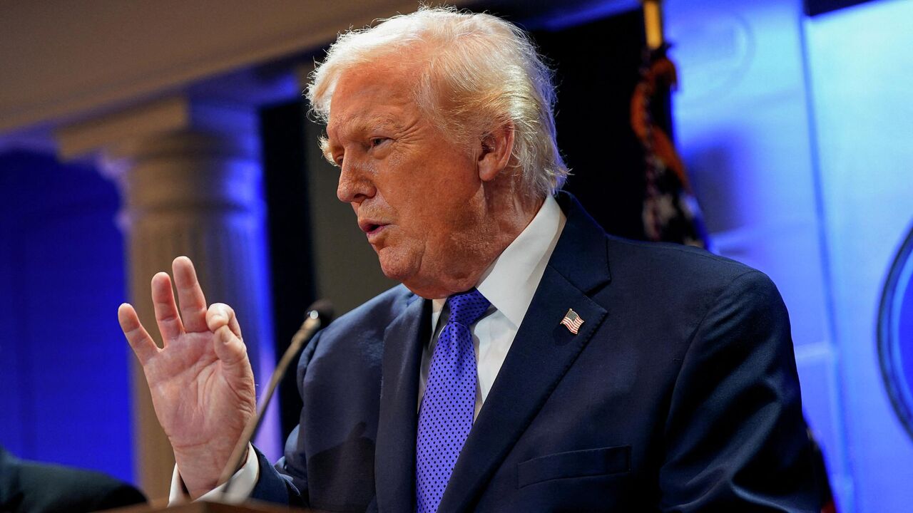 Трамп объяснил, что он понимает под "безусловной капитуляцией", требуемой от Ирана