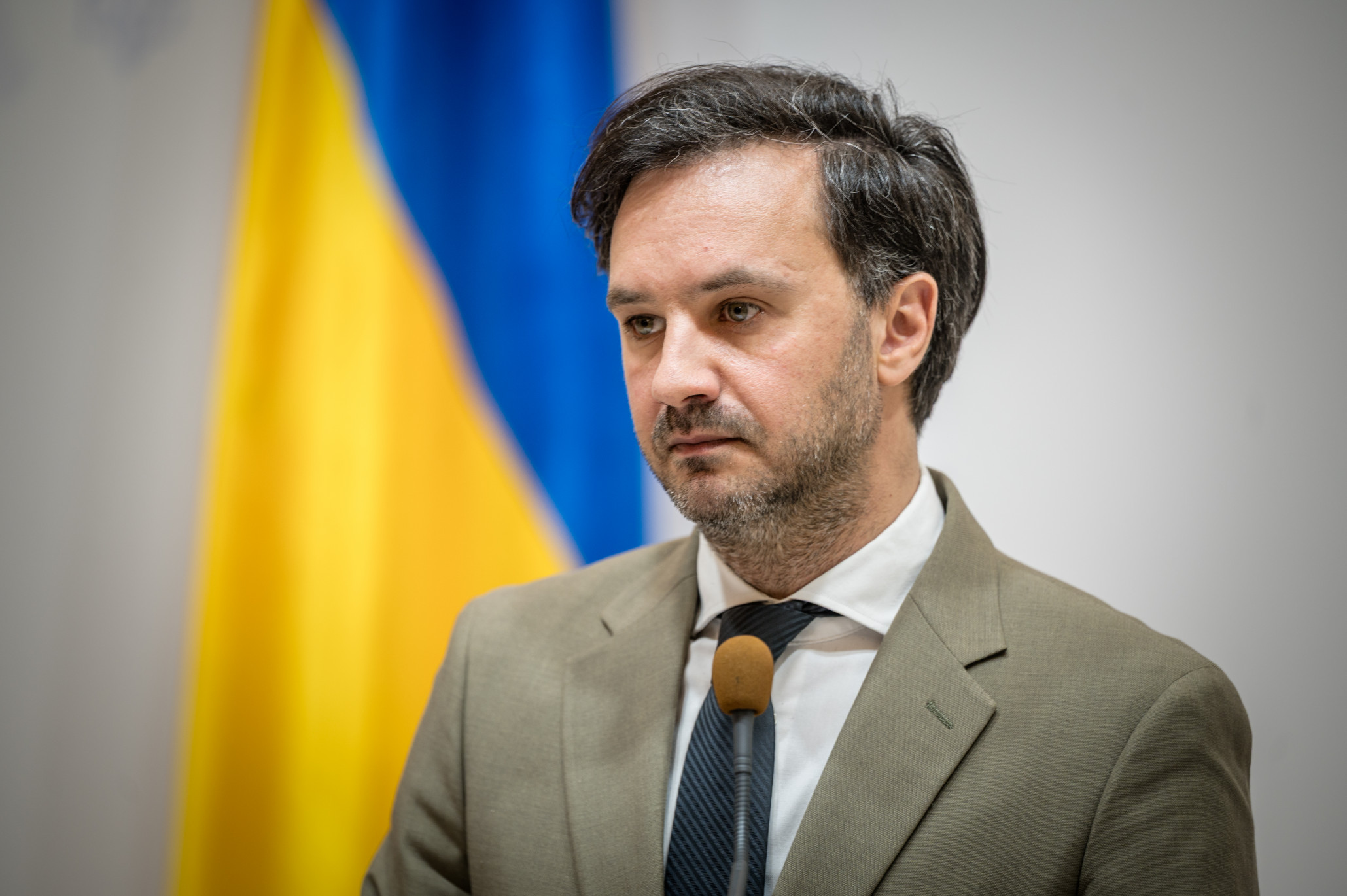 "Оговорка по Фрейду". В МИД Украины прокомментировали заявление помощника Путина об "одном шаге" и Донецкой области