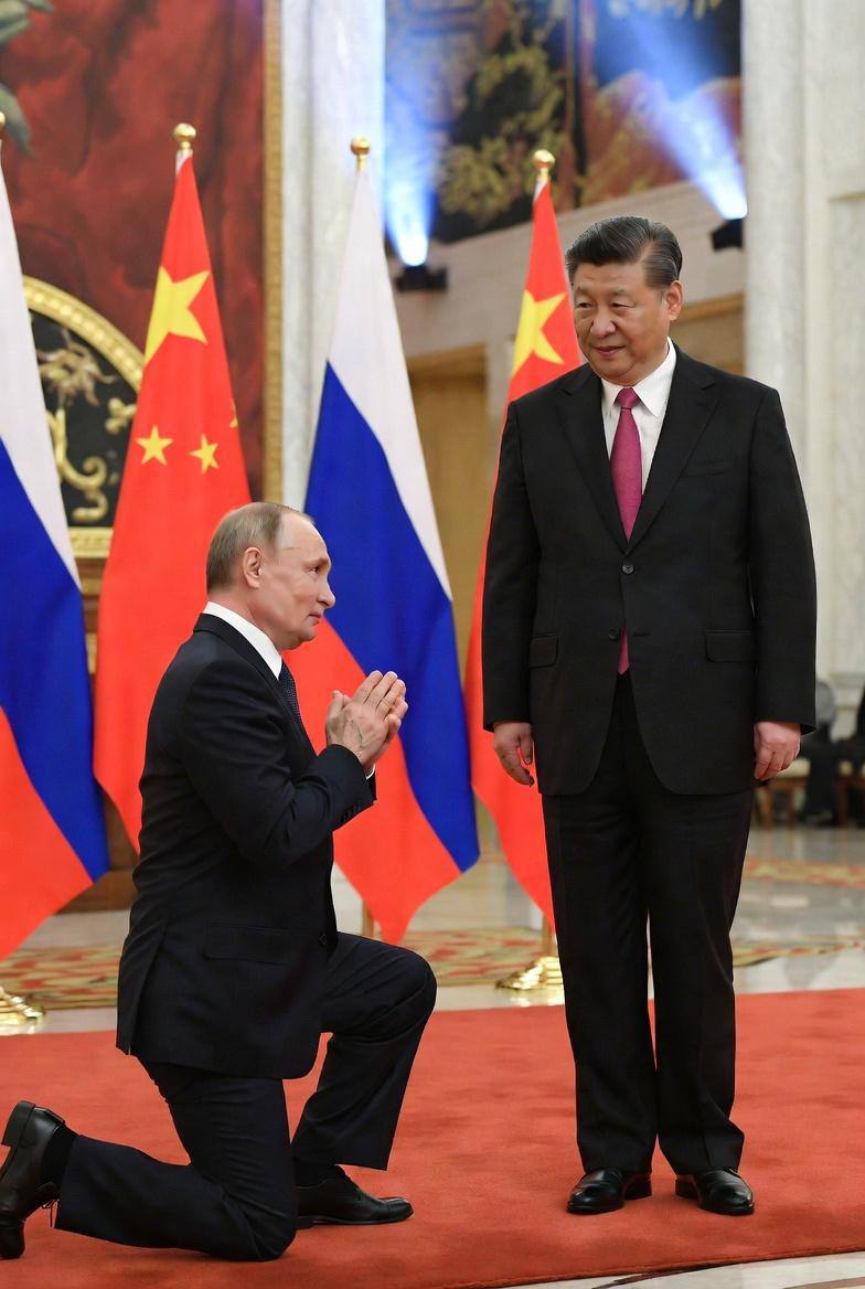 Путин еще не приехал к китайскому хозяину, а его уже опустили