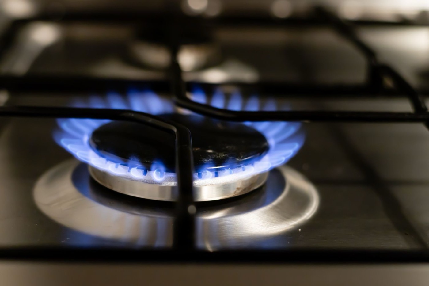 Впервые увидела газовую плиту: россиянка из Сибири поделилась впечатлениями от жизни в оккупированном Донецке. Видео